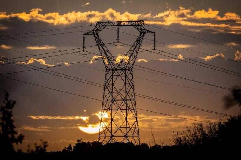 أزمة انقطاع الكهرباء.. صداع في رأس المواطنين