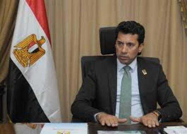 وزير الشباب والرياضة: كرة القدم وزيرة السعادة في مصر