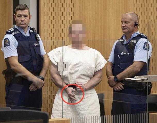 القضاء النيوزيلاندي يوجه تهمة القتل إلى المتهم الرئيسي في هجوم المسجدين
