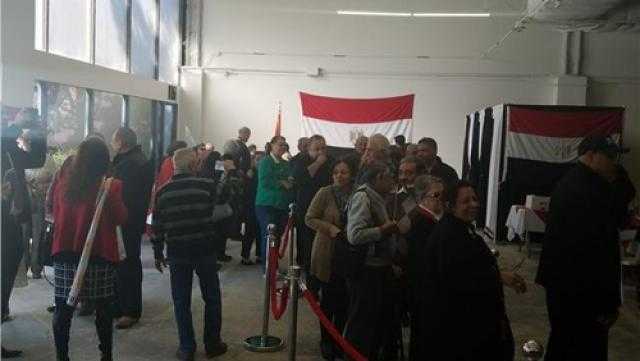 بدء تصويت المصريين في لوس أنجلوس على التعديلات الدستورية
