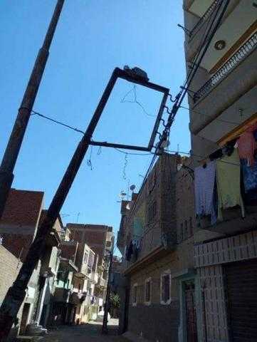 سقوط عمود كهرباء في بلكونة شقة بالزقازيق