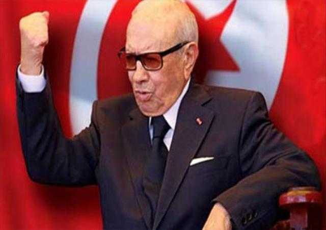 الباجي قايد السبسي.. سياسي مخضرم عايش تاريخ تونس المتقلب منذ الاستقلال