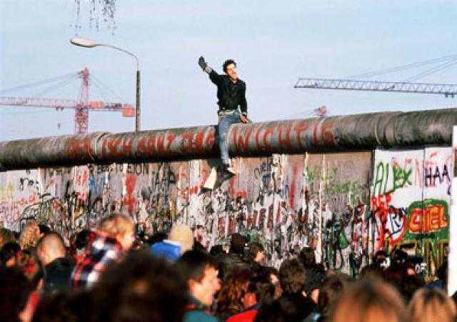 ألمانيا تحيي ذكرى مرور 58 عاما على إنشاء جدار برلين