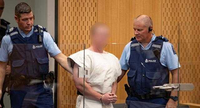 المتهم بمهاجمة مسجدي نيوزيلندا يسعى لنقل المحاكمة من كرايستشيرش