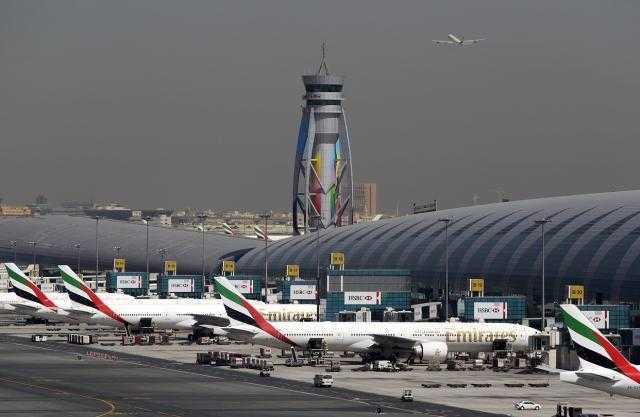 مصادر: دبي توقف العمل في بناء أكبر مطار في العالم