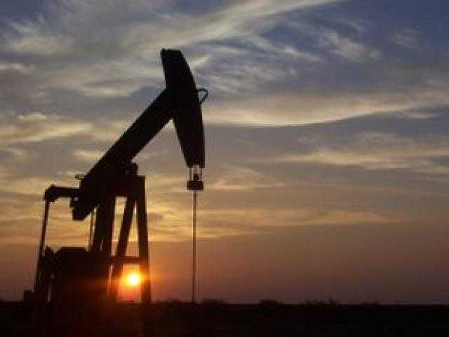 رويترز: ارتفاع أسعار النفط 15% بعد هجوم أرامكو