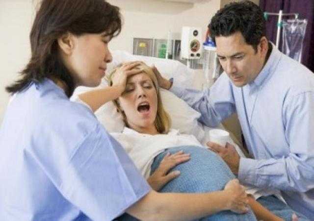 دراسات علمية تحاول تحديد مشاعر الرجال لحظة ولادة أبنائهم