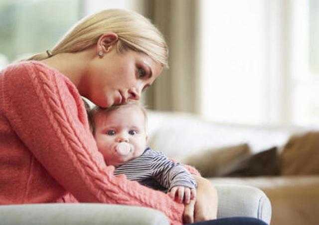 دراسة بريطانية: الأمهات أكثر شعورا بالوحدة عن الآباء