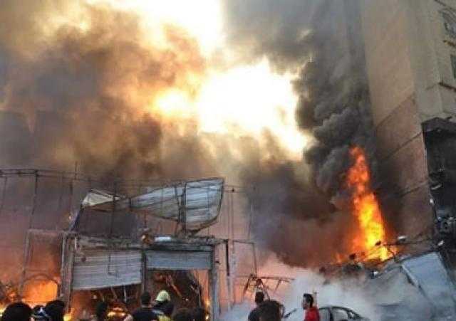 11 سيارة إطفاء للسيطرة على حريق هائل بمصنع كارتون في الشرقية