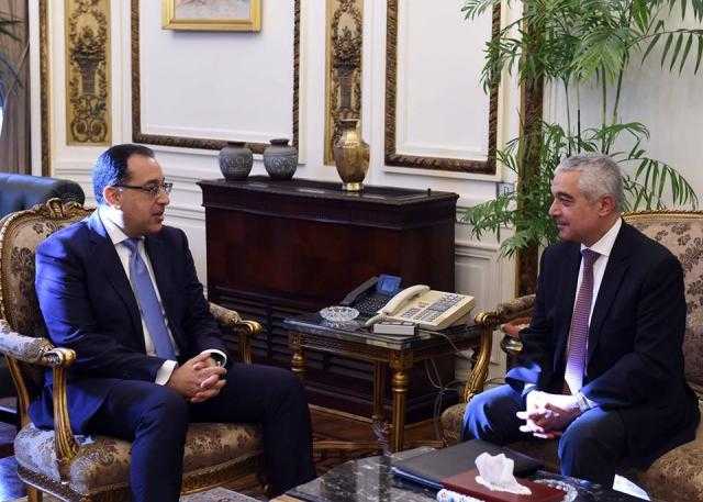 مدبولي يلتقي مرشح مصر لمنصب مدير عام منظمة التجارة العالمية