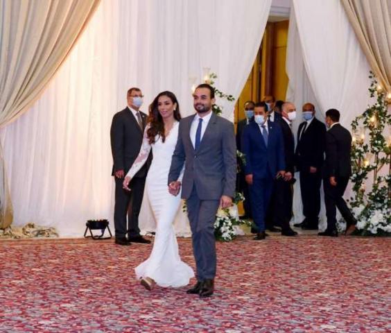 الرئيس السيسى شاهدا على عقد قران ابنة صديقه الراحل