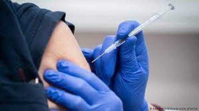 فئات أكثر عرضة لخطر مضاعفات كورونا بعد التطعيم .. تفاصيل