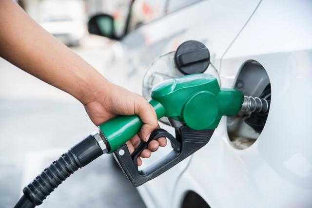 زيادة مرتقبة في أسعار البنزين | تفاصيل