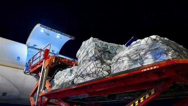 90 طنا من المواد الغذائية والطبية على متن الطائرة الإغاثية السعودية العاشرة لمساعدة ضحايا الزلزال في سوريا وتركيا