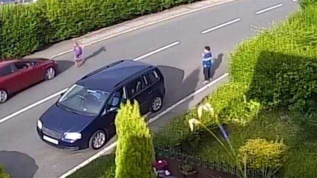أجنبي يصدم طفل بسيارته ويلوذ بالفرار بمدينة بدر