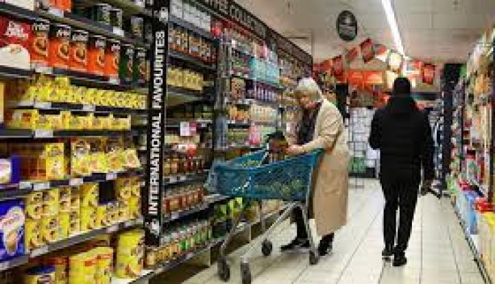 صحيفة بريطانية: زيادة معدلات سرقة المتاجر في بريطانيا إلى 24% خلال عام
