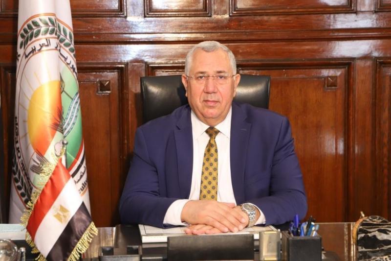 وزير الزراعة يعلن فتح أسواق السلفادور أمام اليوسفي المصري