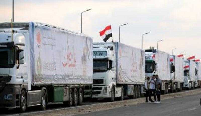 عاجل.. 111 شاحنة مساعدات وصلت قطاع غزة عبر رفح