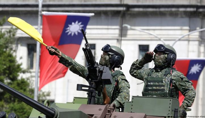 عاجل.. هجوم عسكري صيني قرب تايوان بعد مغادرة وزير الخارجية الأمريكي