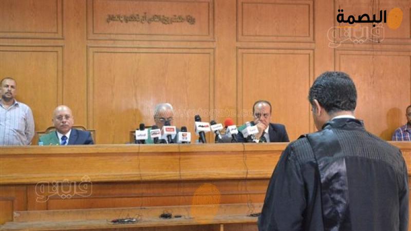 محاكمة متهمين