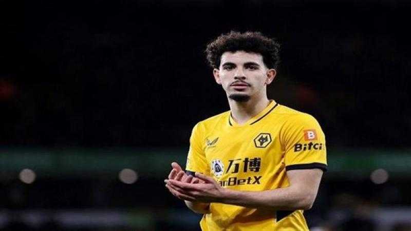 صراع بين ليفربول ومانشستر سيتي على ضم ظهير منتخب الجزائر