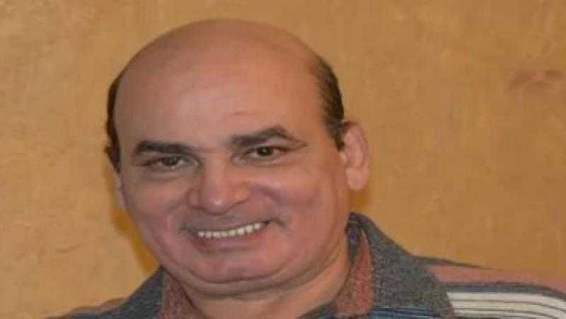 تشييع جثمان الشاعر الراحل أمل الطائر ودفنه بالشرقية
