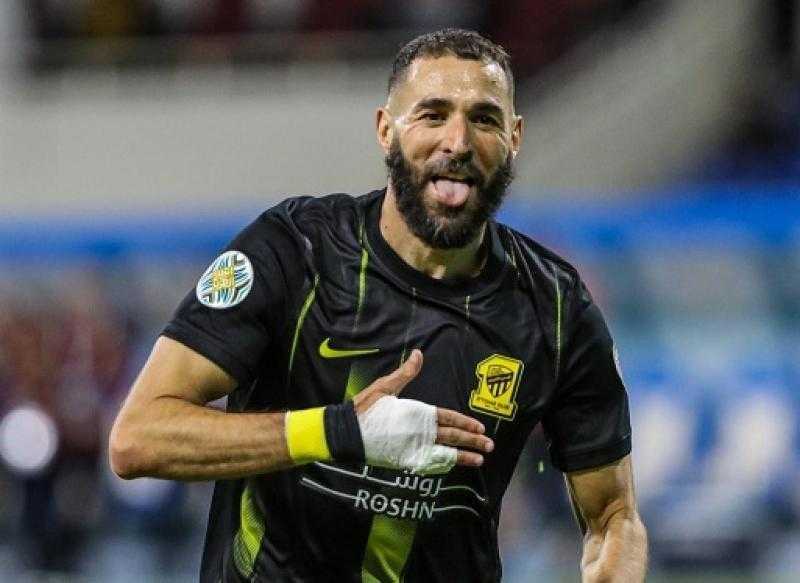 بنزيما سعيد برباعية الاتحاد في مرمى الهلال بالدوري السعودي