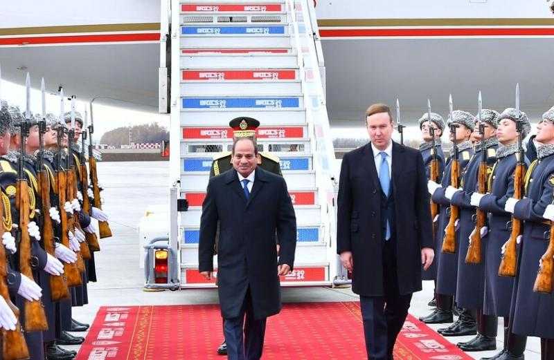 السيسي يصل إلى روسيا لحضور احتفالات عيد النصر