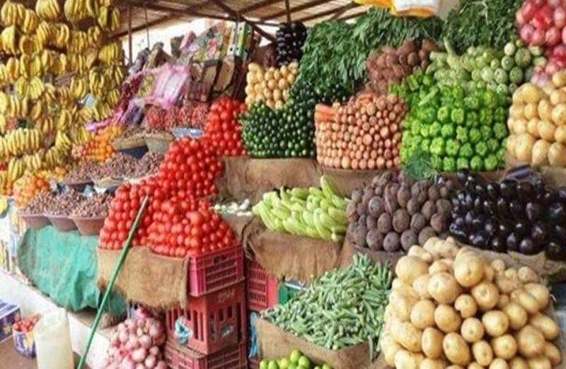 انخفاض أسعار الليمون والثوم في سوق العبور اليوم الأحد